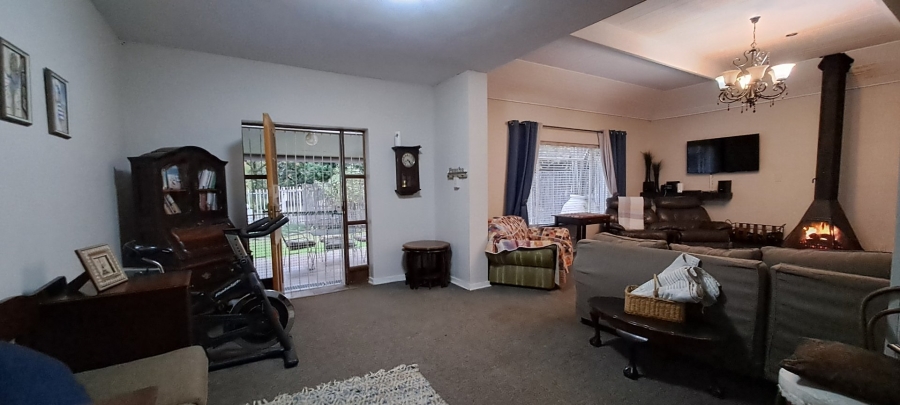 6 Bedroom Property for Sale in Panorama Free State